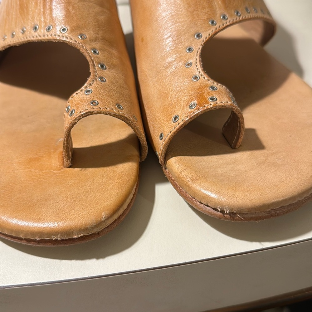 Bed Stu Misha destress leather sandals Sz10 as shown front of shoes (as is)